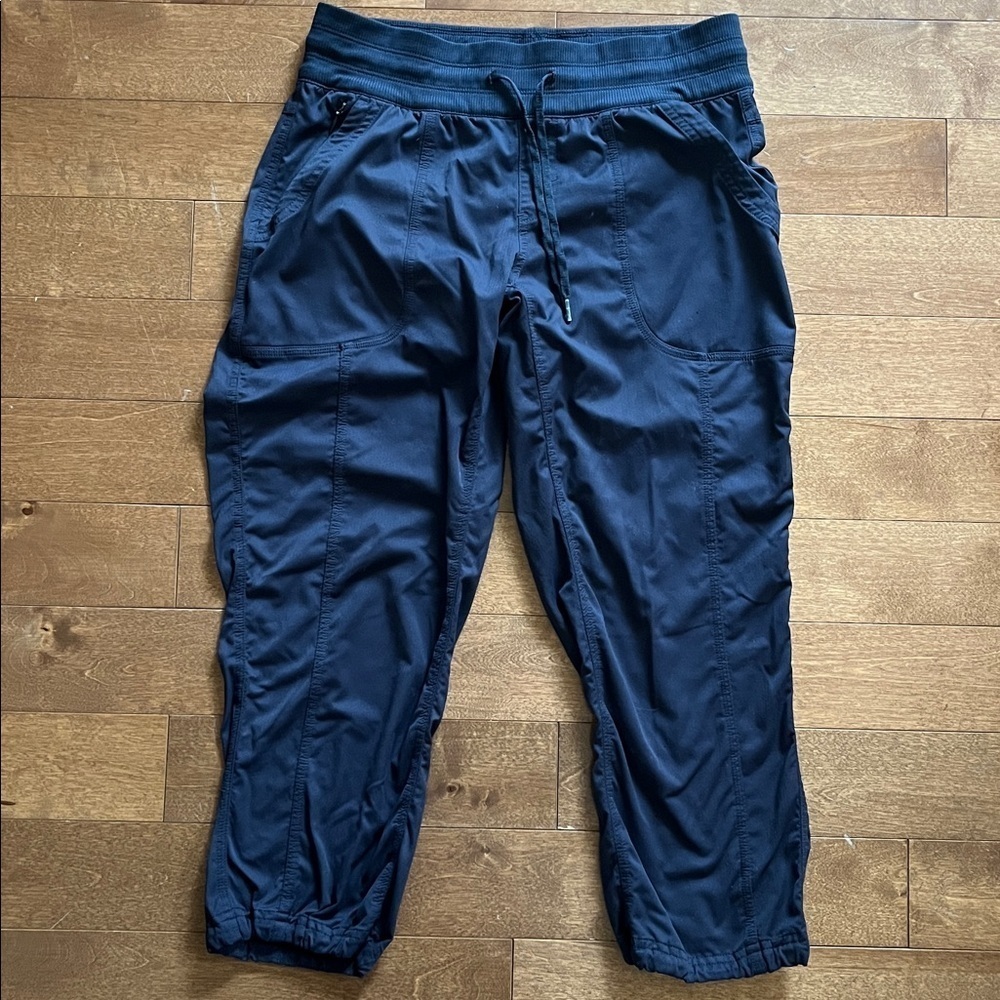 The North Face Aphrodite Motion Capri Pants Navy Women’s Hiking Size S - Picture 5 of 10